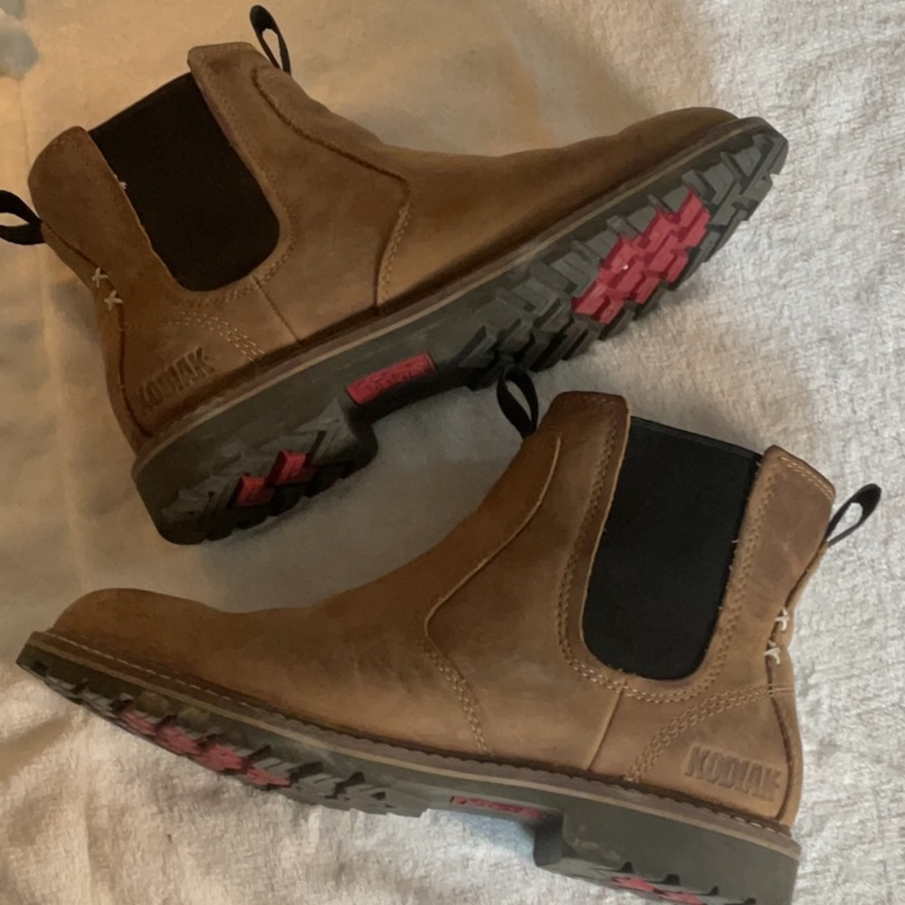 Kodiak Tan and Black Men's Boots